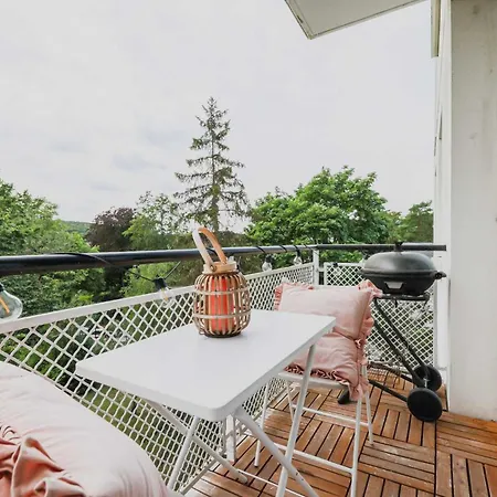 Modern With Balcony - 2br-4p- * Sèvres
