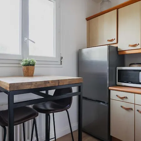 Apartmán Modern With Balcony - 2br-4p-